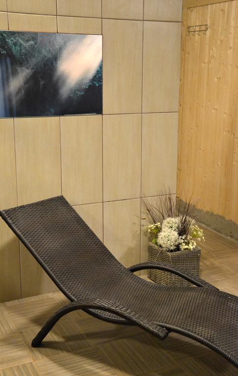 Hotel Pod Debem 锡隆纳葛拉 外观 照片